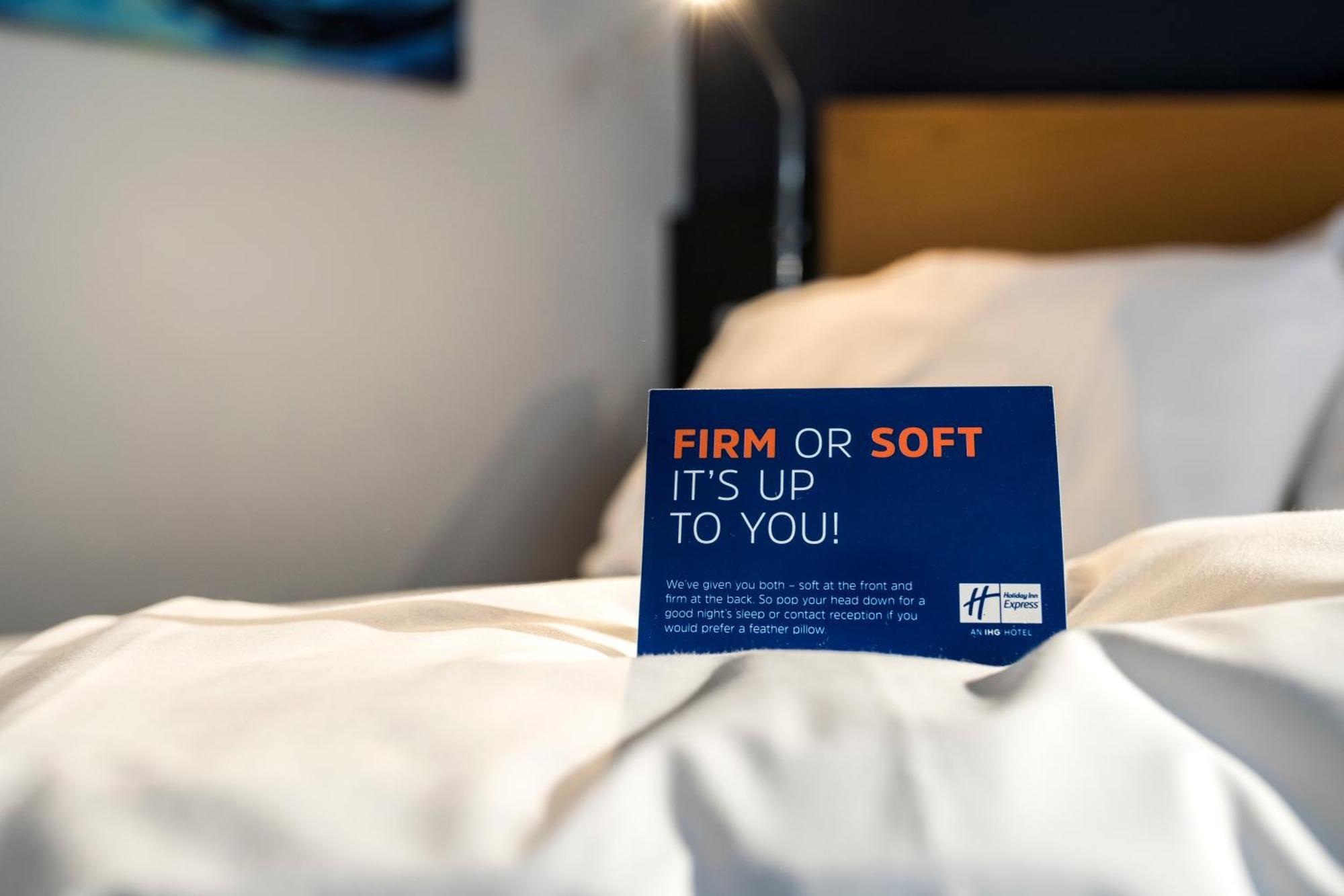 Holiday Inn Express Derby Pride Park By Ihg Номер фото