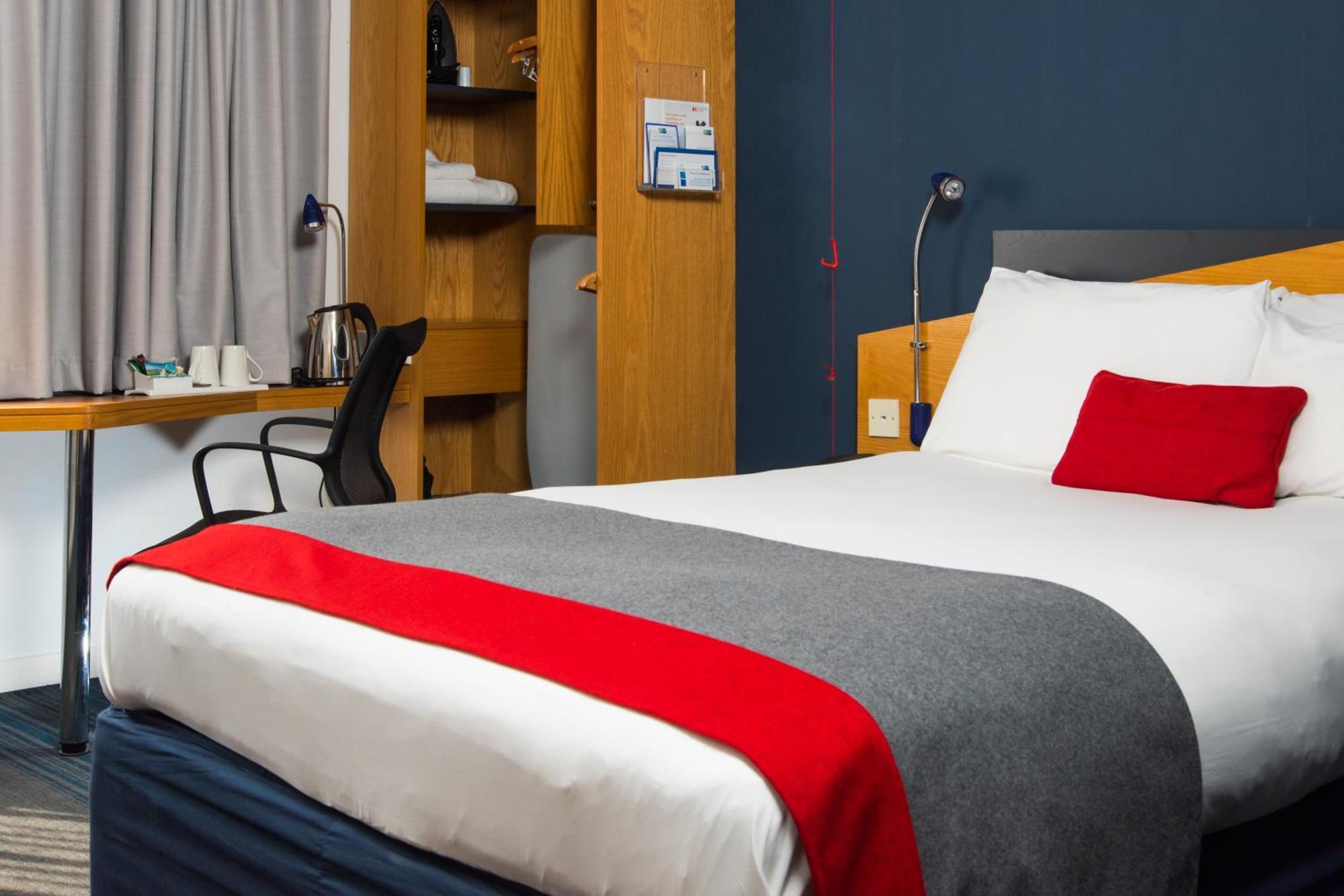 Holiday Inn Express Derby Pride Park By Ihg Экстерьер фото