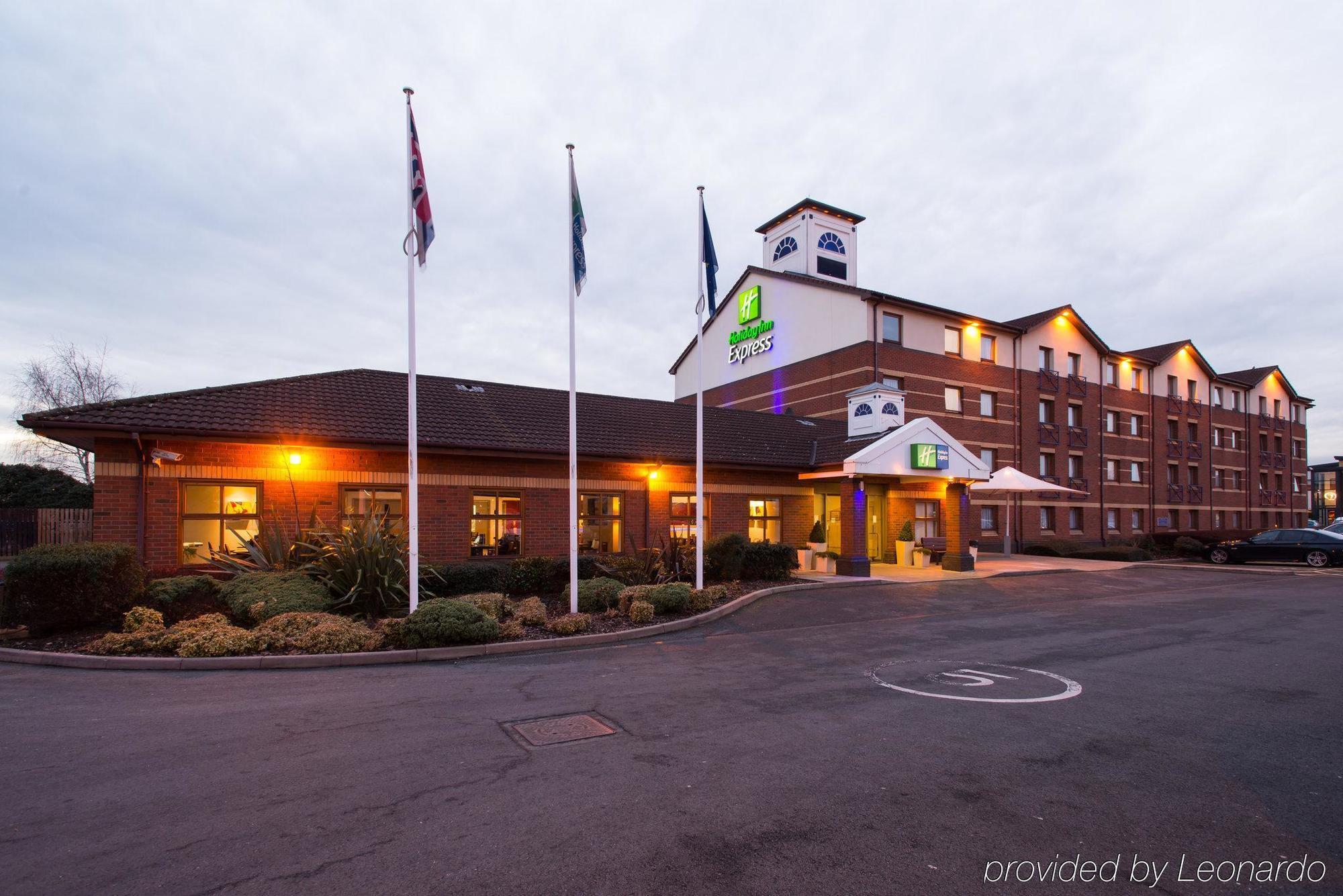 Holiday Inn Express Derby Pride Park By Ihg Экстерьер фото